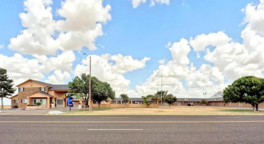 Route 66 Inn & Suites By Oyo Vega Tx Exterior photo